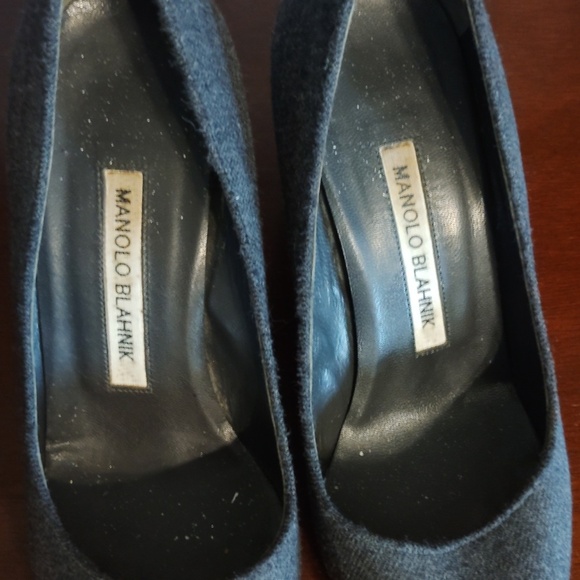 Manolo Blahnik Block Heel Ladies Shoes - Picture 10 of 16